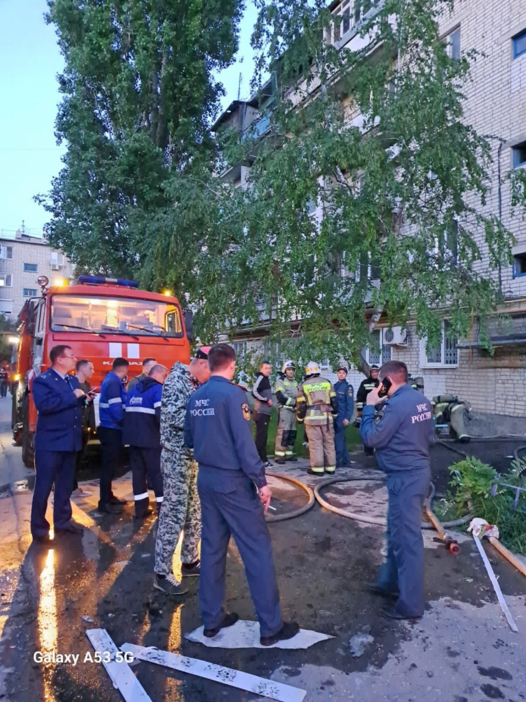 Взрыв прогремел в многоквартирном доме в Михайловке, два человека в больнице